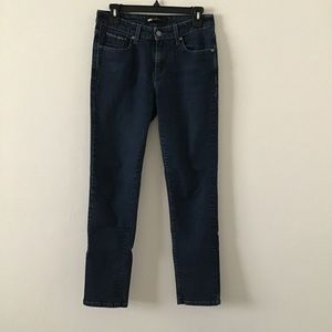 Levi’s Strauss mid rise skinny size 8